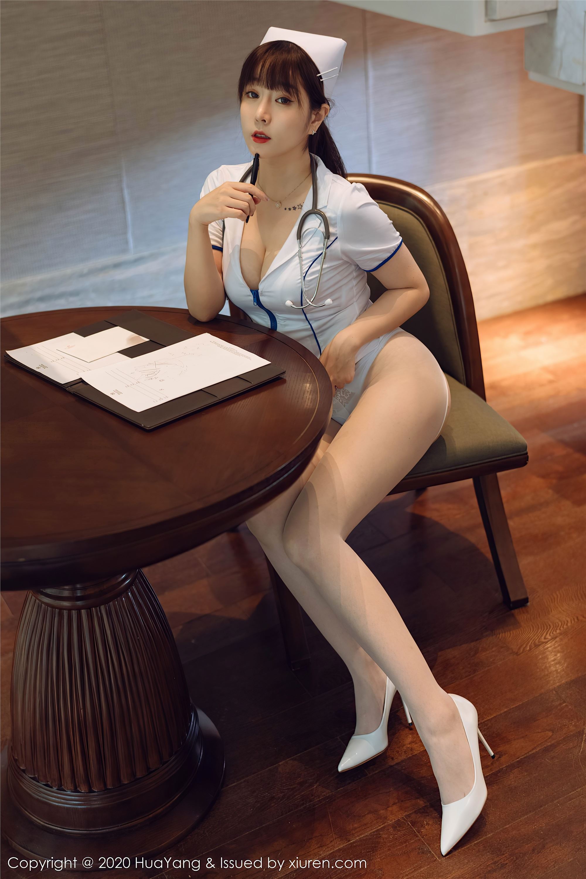 HuaYang花漾 2020.11.27 Vol.330 王雨纯